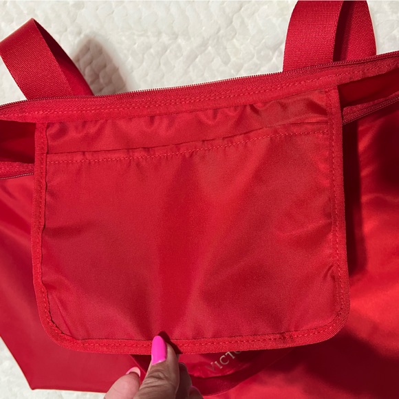 NWT Victoria’s Secret Packable Heart Tote - Picture 3 of 7